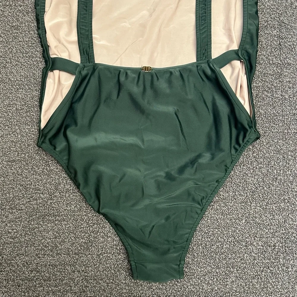 Adriana Degreas Low-Back Cutout Swimsuit in Dark Green - Picture 6 of 12